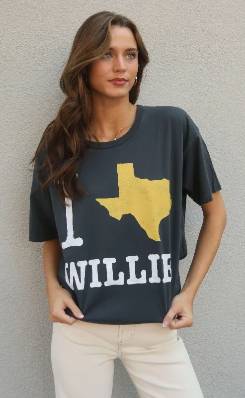 daydreamer: i heart willie merch tee